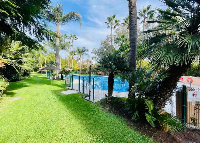 Marbella Dunas De Cabopino - 2Br Apartment With Private Garden, Swimingpool And Parking דירה מארבלה