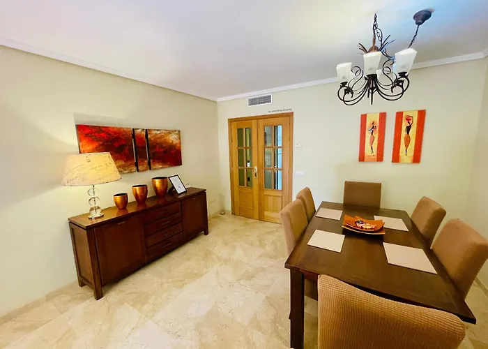アパート Marbella Dunas De Cabopino - 2Br Apartment With Private Garden, Swimingpool And Parking マルベーリャ